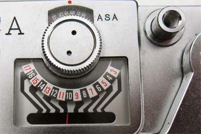 Yashica Minister D exposure meter